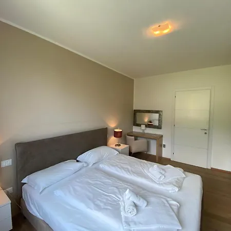 La Tesoro Apartment